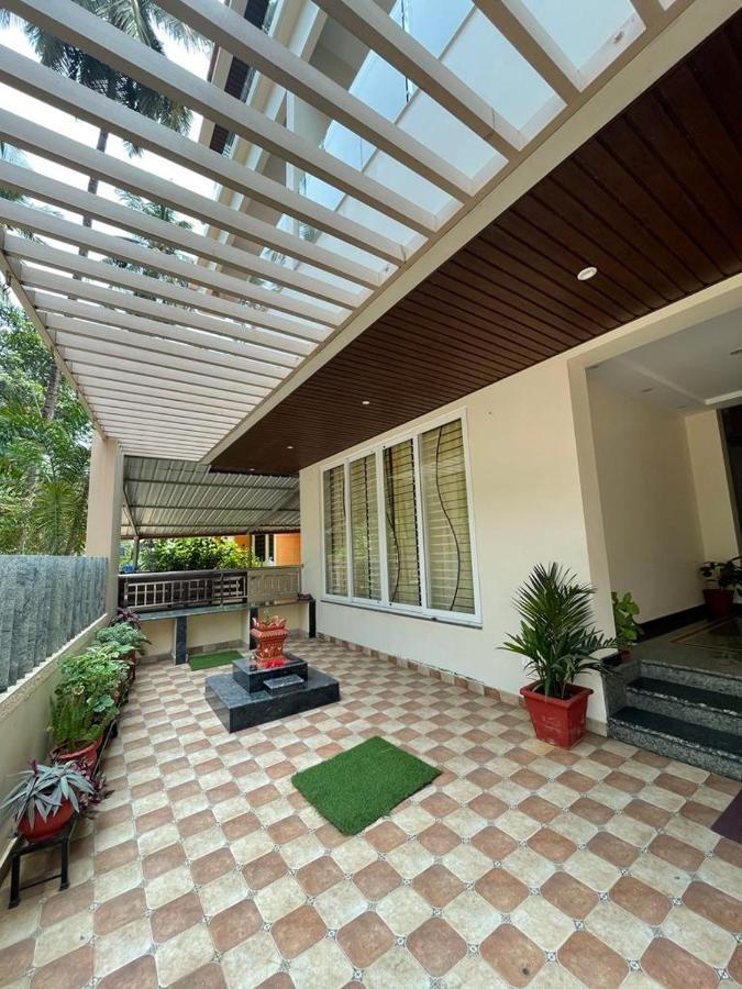 Aikya Kadri #Your Home Away From Home# Non Smoke# Vegetarians Preferred# Strictly For Families Mangaluru Exterior foto