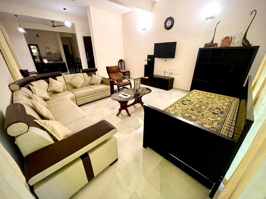 Aikya Kadri #Your Home Away From Home# Non Smoke# Vegetarians Preferred# Strictly For Families Mangaluru Exterior foto